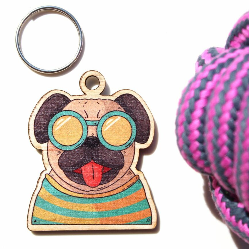 placa para perro con nombre impresa en madera