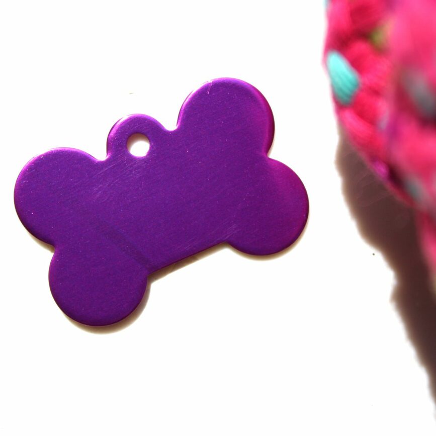 Placa para perro en forma de hueso