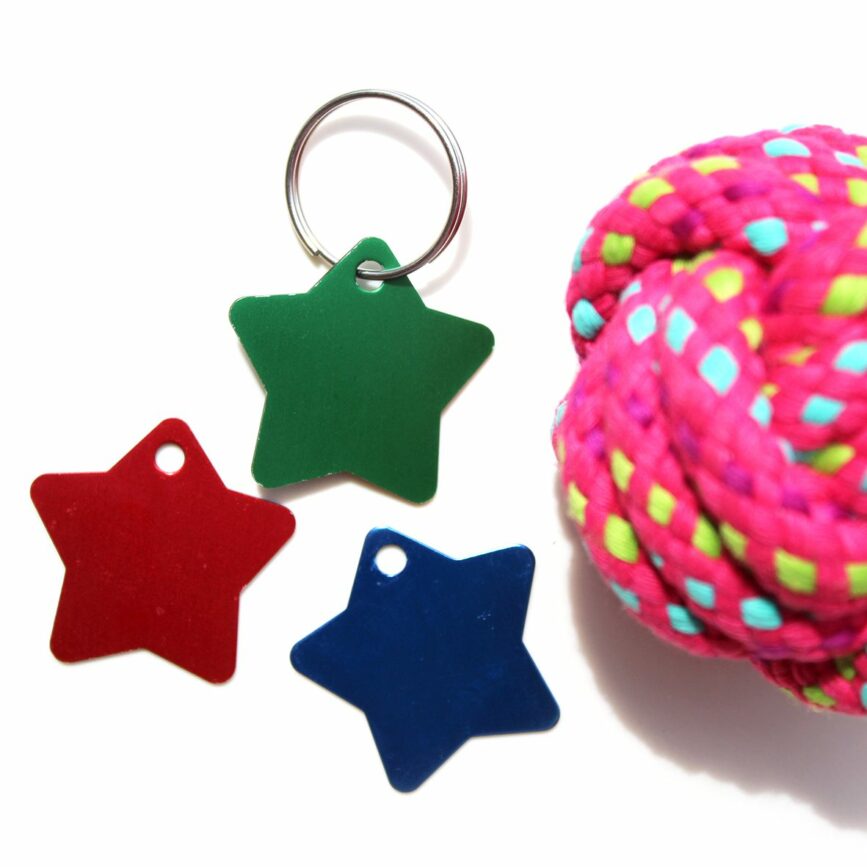 Placas para perros grabadas en aluminio anonizado. Forma estrella