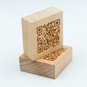 Taco con código QR y grabado personalizado